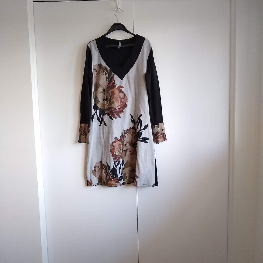 Kollontai black long sleeve knit stretchy tunic dress NWOT
